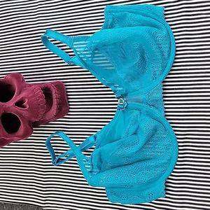 Chantelle Festivite Lace Plunge 32 DDDD Aqua Bra